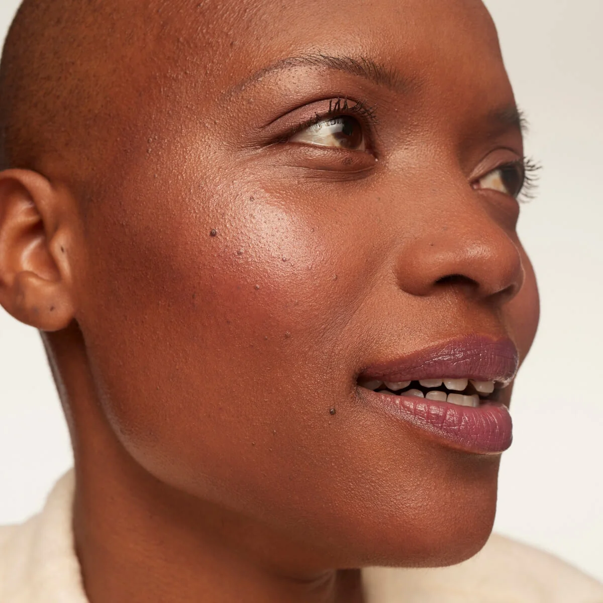 Cream Highlighter - Image 10