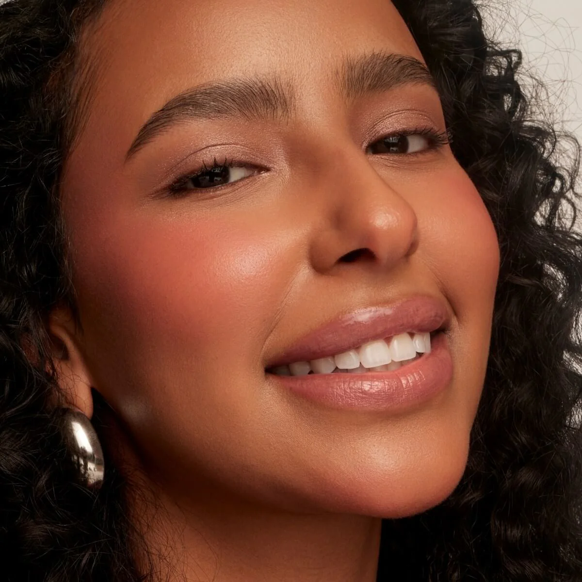 Lip and Cheek - Image 17