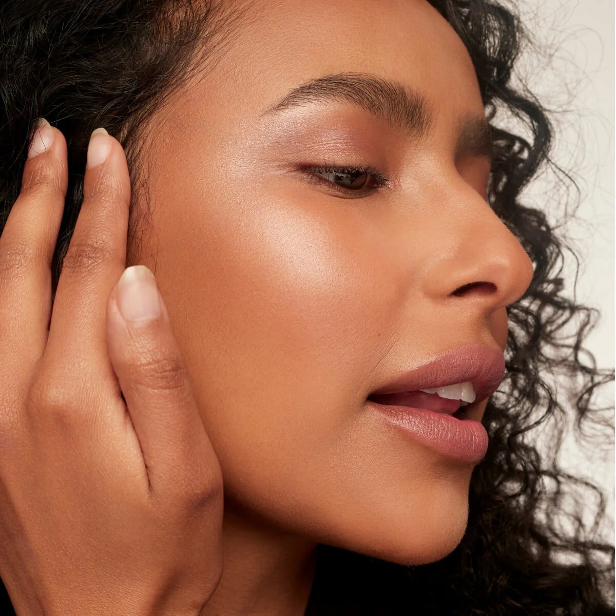 Powder Highlighter Refill - Image 5